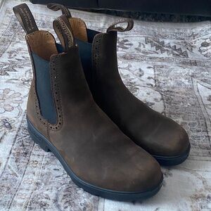 Blundstone Dark Brown Chelsea Boots